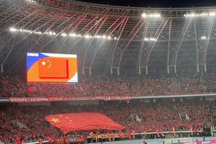 董路：中国足球小将不签合同&自由度最高，随时可以走人去留洋